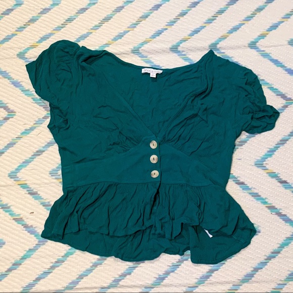 Tillys Green Boho Ruffled Button Top - Picture 3 of 4